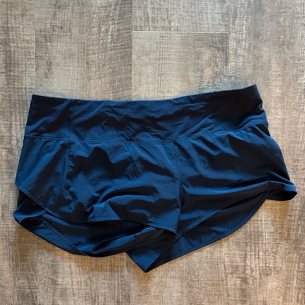 Lululemon Speed Up Shorts 2.5” Size 20